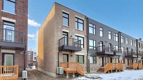 11 Pegler St, Ajax, ON, L1S7M3 | Card Image