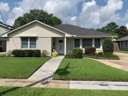 118 Elaine Ave, Harahan, LA, 70123-4904 | Card Image
