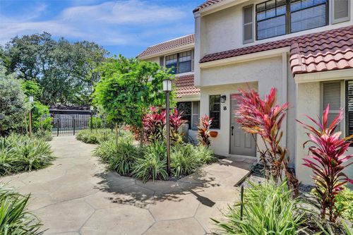 apt-b-1415 Miami Rd, Fort Lauderdale, FL, 33316-2661 | Card Image