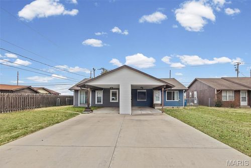 24 Eastgate Dr, Granite City, IL, 62040-3006 | Card Image