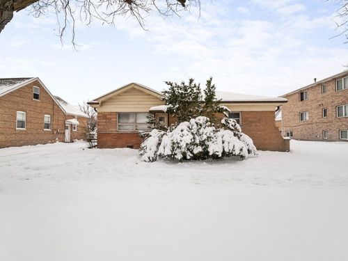 8651 44th St, Lyons, IL, 60534-1604 | Card Image