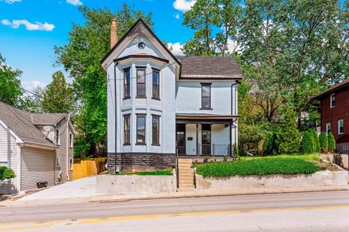 3634 Columbia Pkwy, Cincinnati, OH, 45226-2111 | Card Image