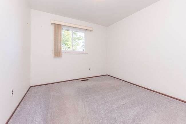 37332 Munger Dr, House other with 3 bedrooms, 2 bathrooms and null parking in Livonia MI | Image 24