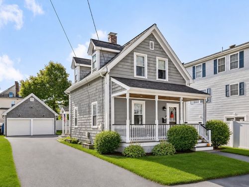 29 Ash St, Waltham, MA, 02453-3901 | Card Image