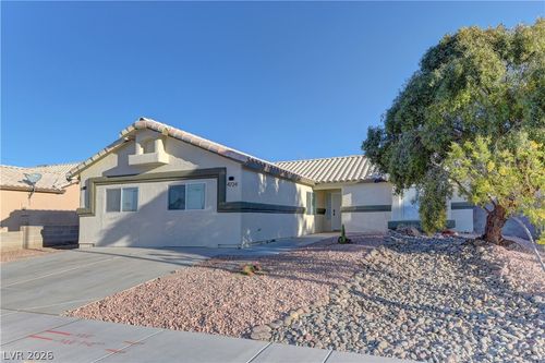 4724 W La Madre Way, North Las Vegas, NV, 89031-0248 | Card Image