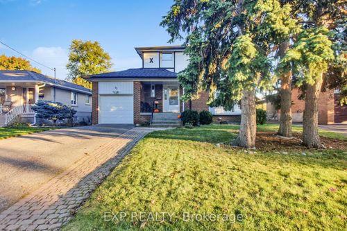 22 Chestnut Ave, Brampton, ON, L6X2A5 | Card Image