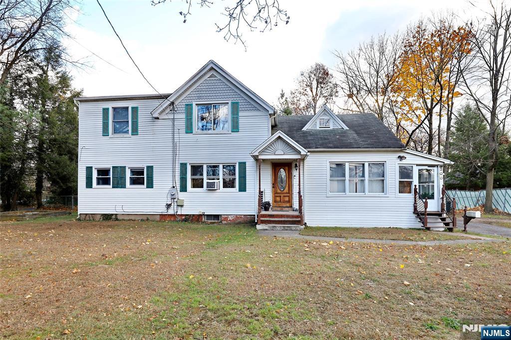 Residential in Paramus