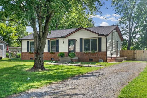 911 Ryan Dr, Clarksville, TN, 37042-5910 | Card Image