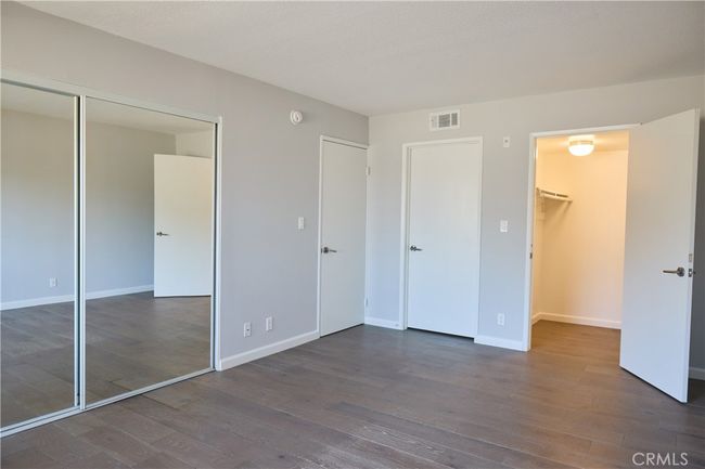 APT-302 - 2110 S Bentley Ave, Condo with 2 bedrooms, 2 bathrooms and 2 parking in LOS ANGELES CA | Image 12
