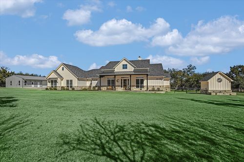 224 Foust Dr, Liberty Hill, TX, 78642-4562 | Card Image