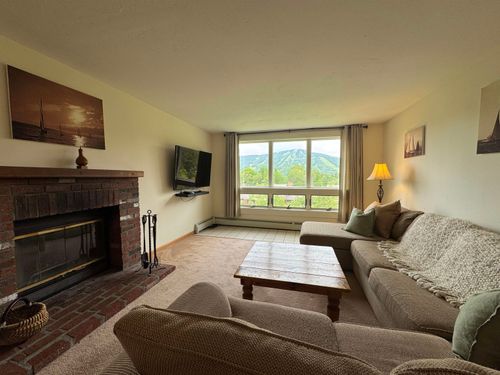 e-44 Tanglewood Ln, West Dover, VT, 05356-8848 | Card Image