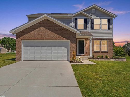 676 Woodvalley Dr, Corunna, MI, 48817-2208 | Card Image