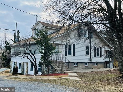 9066 Baltimore Ave, College Park, MD, 20740-1399 | Card Image