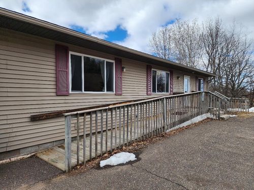 685 1st Ave, Cumberland, WI, 54829-9561 | Card Image