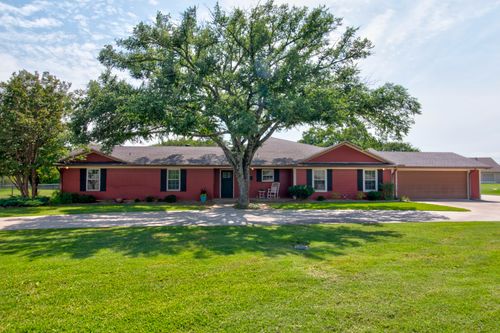112 Sequoya Dr, Gainesville, TX, 76240-9444 | Card Image