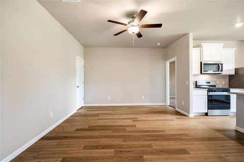 1910 Redwood Lane, El Reno, OK, 73036 | Card Image