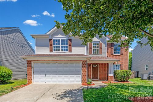 1472 Haverford Rd Nw, Concord, NC, 28027-3572 | Card Image