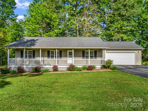 77 Simmons Dr, East Flat Rock, NC, 28726-2672 | Card Image