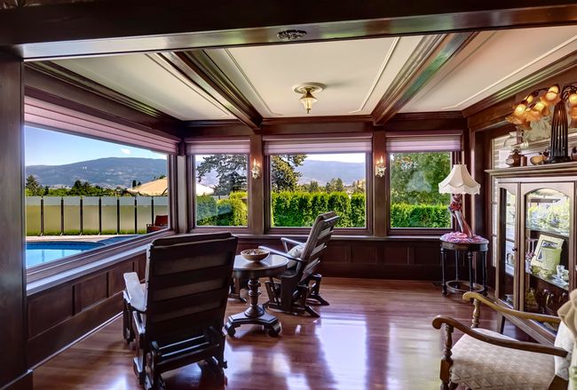 Sunroom / solarium in main house | Image 15