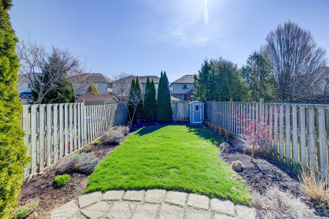 12 Gage St, House attached with 3 bedrooms, 2 bathrooms and 1 parking in Grimsby ON | Image 38