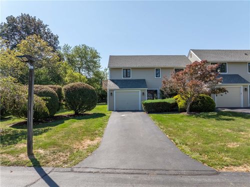 5-5 Fox Run, Portsmouth, RI, 02871-4044 | Card Image
