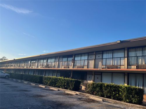 2136-7900 S Orange Blossom Trl, ORLANDO, FL, 32809-6910 | Card Image