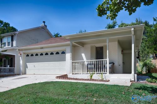 210 Shadowbrook Ln Ne, Huntsville, AL, 35811-8203 | Card Image