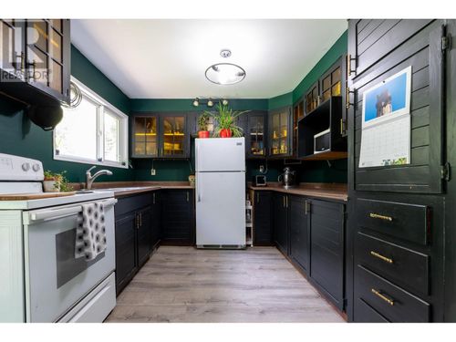 1700 Fraser Flats Rd, Prince George, BC, V2K5S4 | Card Image