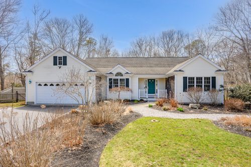 21 Grand Oak Rd, Forestdale, MA, 02644-1203 | Card Image