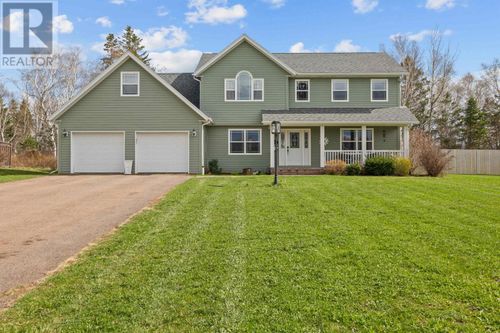233 Mountain Avenue, Summerside, PE, C1N6V6 | Card Image