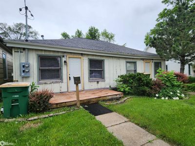 704 - 706 W Broadway Avenue, Home with 4 bedrooms, 2 bathrooms and null parking in Fairfield IA | Image 1