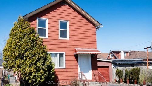 4593 Park Street, Niagara Falls, ON, L2E2R2 | Card Image