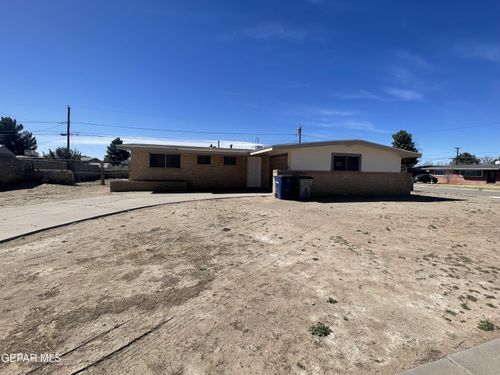 4449 Finch Way, El Paso, TX, 79922-1112 | Card Image