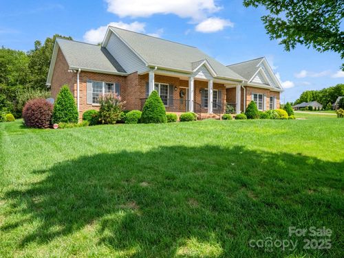 188 Jamesfield Dr, Rutherfordton, NC, 28139-2839 | Card Image