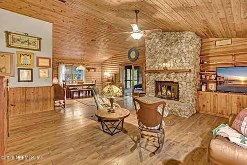 2029 Shadow Ln, Neptune Beach, FL, 32266-3179 | Card Image