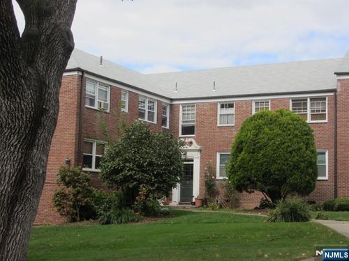 349 Bloomfield Ave, Verona, NJ, 07044-2461 | Card Image