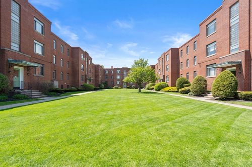 2l-10 Ashland St, Worcester, MA, 01609-2549 | Card Image