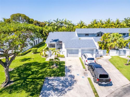 9909 Nw 52nd Ln, Doral, FL, 33178-2604 | Card Image