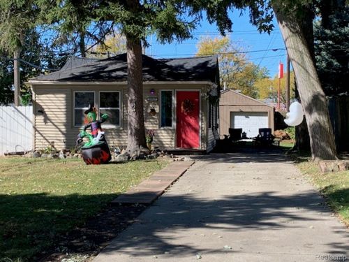 24917 Frederick St, Saint Clair Shores, MI, 48080-1269 | Card Image
