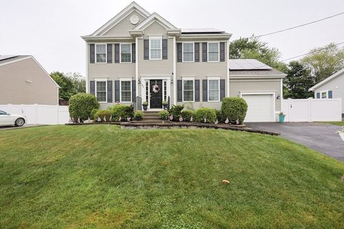 957 Glen St, New Bedford, MA, 02745-3414 | Card Image