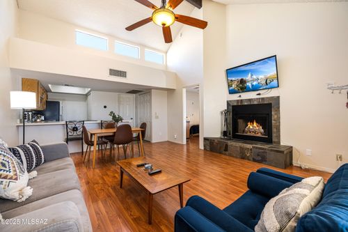 g88-1200 E River Rd, Tucson, AZ, 85718-5729 | Card Image