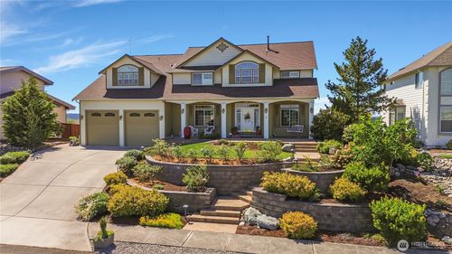 10010 181st Avenue Ct E, Bonney Lake, WA, 98391-7145 | Card Image