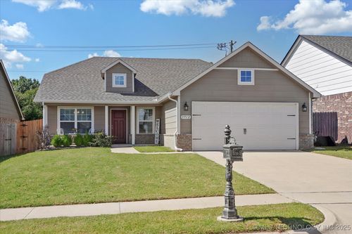 3912 S 12th Pl, Broken Arrow, OK, 74011-2365 | Card Image