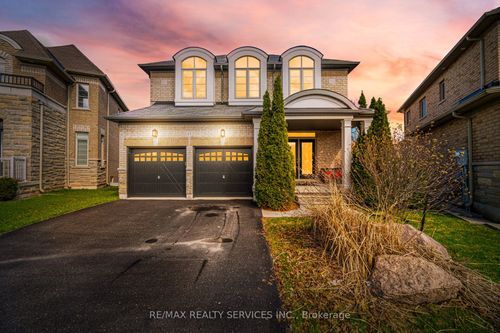 17 Island Grove, Brampton, ON, L6X0W6 | Card Image