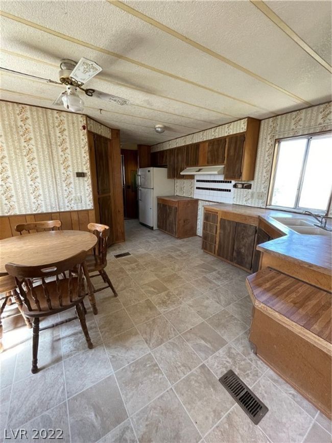 20 3rd Street, Sold in Mcgill Zoocasa