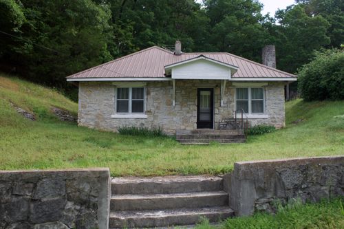 370 Hayes Spring Drive, Crane, MO, 65633 | Card Image