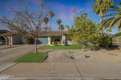556 W Kiva Ave, Mesa, AZ, 85210-6822 | Card Image