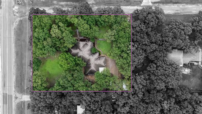 Aerial overview of property's location with property boundaries highlighted | Image 31