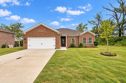 560 Fredericksburg Dr, Gallatin, TN, 37066-4143 | Card Image