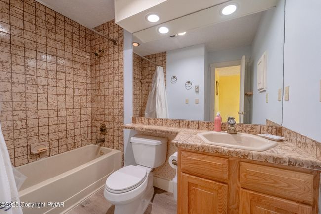 Main Bath Tiled | Image 27